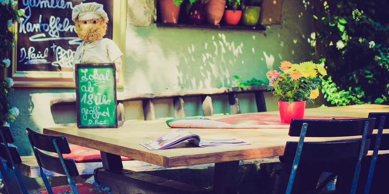 穿搭技巧新革命：时尚潮流中的“豪华野蛮人”如何用环保材料重塑身份区隔