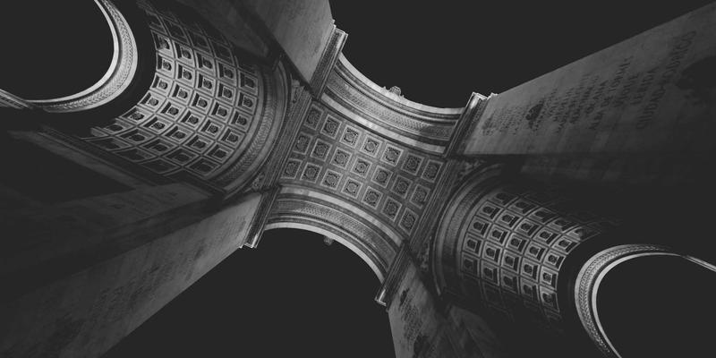 豪华野蛮人76:解码高端时尚的潮流反叛与穿搭哲学