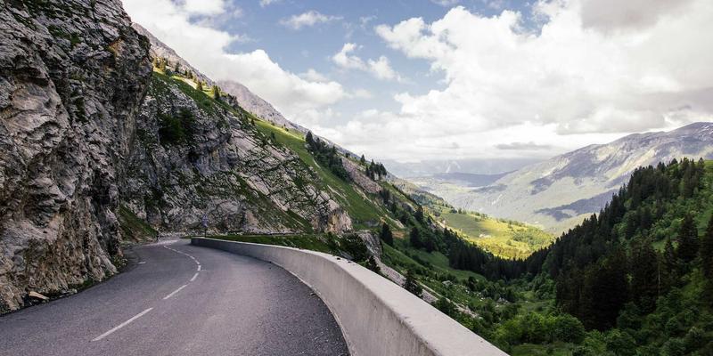 金融界的豪华野蛮人：揭秘对冲基金大佬的穿搭技巧与奢侈生活方式